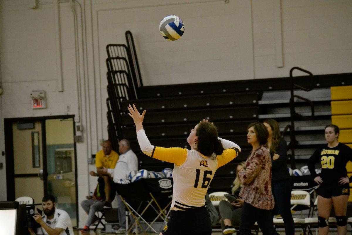 Sophomore captain Megan Jacobi goes for a serve against Rutgers-Camden on Tuesday. Rowan would win 3-1 to further their winning streak to three games. Photo Editor/Nicole Mingo