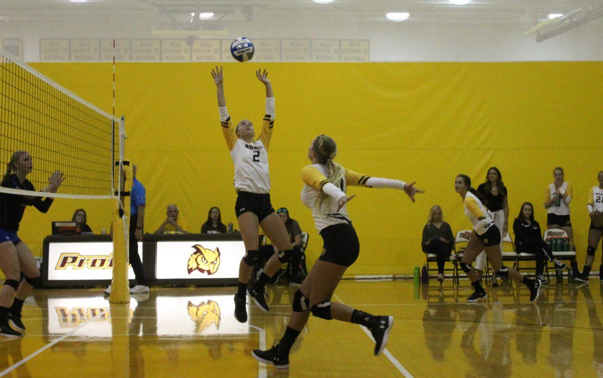 Sophomore setter Katelyn Paxton sets freshman outside hitter Lauren Horbacewicz on a one-ball during the Profs Invitational. Rowan would go 3-1 in the weekend tournament. - Photo Editor/Amanda Palma