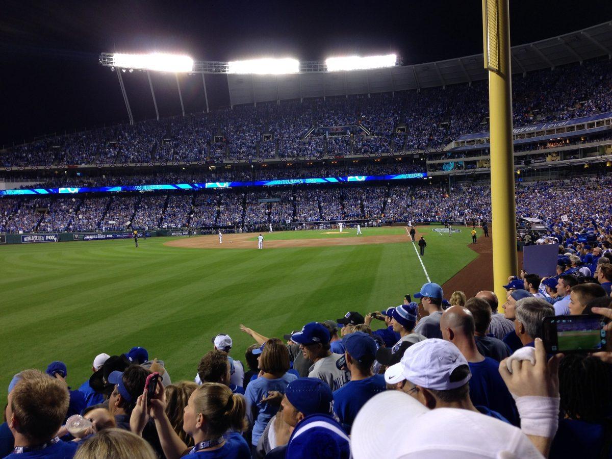 Kansas City Royals fans enjoying a game during the 2015 World Series against the New York Mets. The Royals won the series, 4-1. -Pixabay.com/user "davebolander"