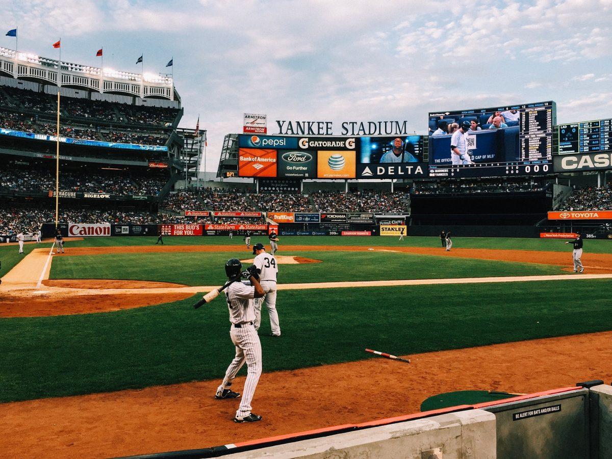 Yankee Stadium during a twilight night. Photo courtesy of Pixabay.com user "Free-Photos/9117 Images" 