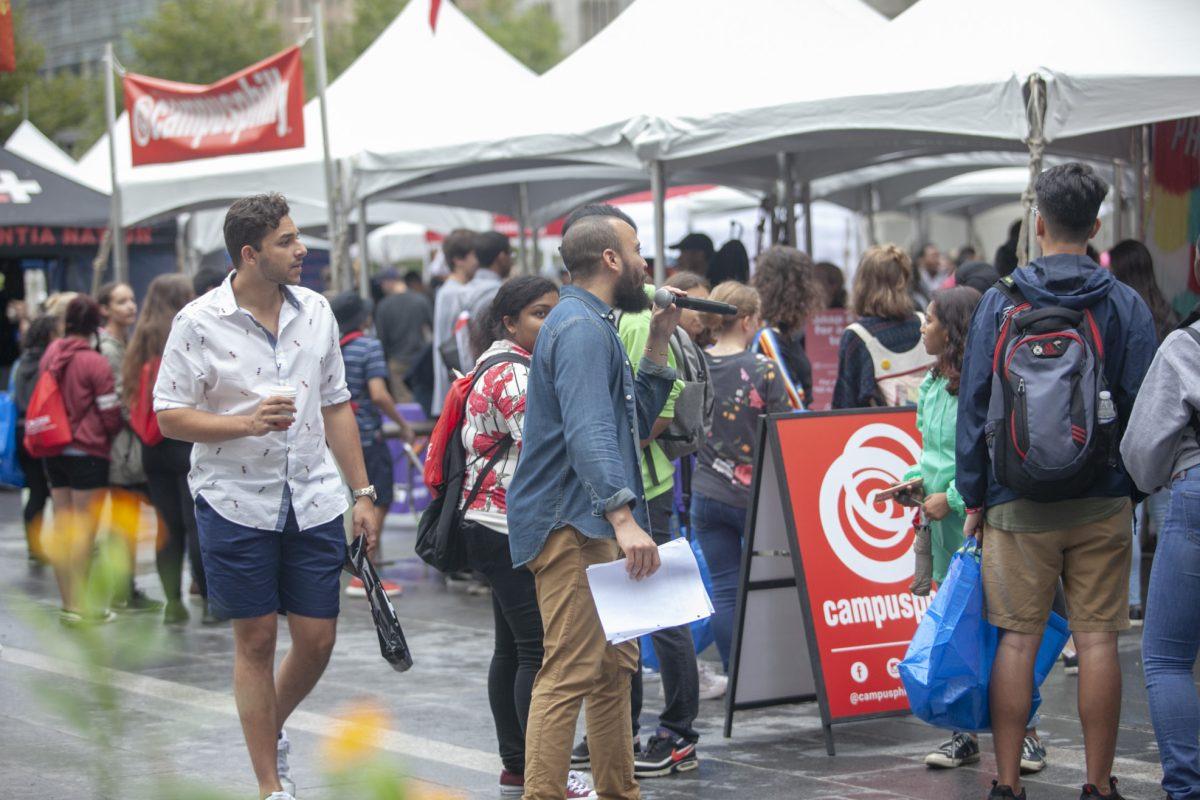 Students gather at Dilworth park in Philadelphia for the Campus Philly CollegeFest - Multimedia Editor/Miguel Martinez