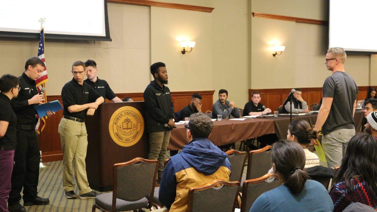 Students and board members meet with the SGA E-board to discuss future health plans in the Eynon Ballroom. Staff Writer/Alex Heller