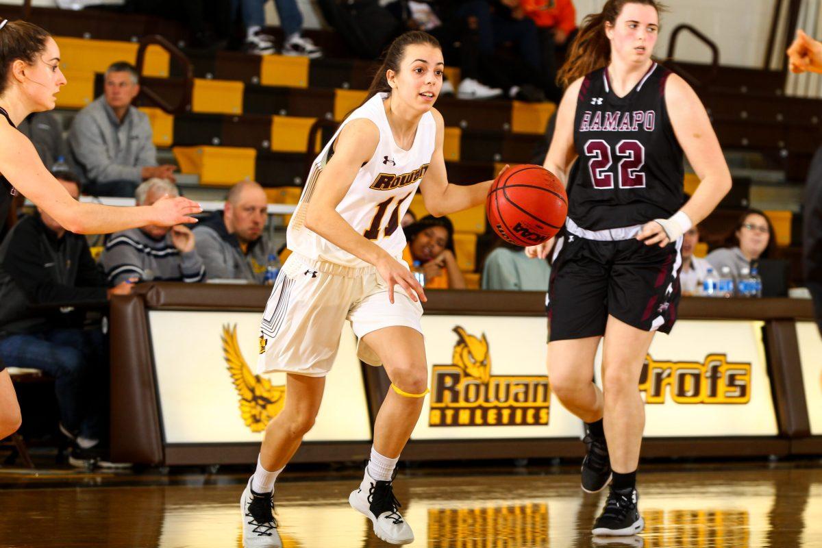 Redshirt sophomore Alexis Kriley pushes the pace against Ramapo College. Kriley tied her season-high in points with 23 against the Roadrunners on Saturday. Photo courtesy of Rowan Athletics. 