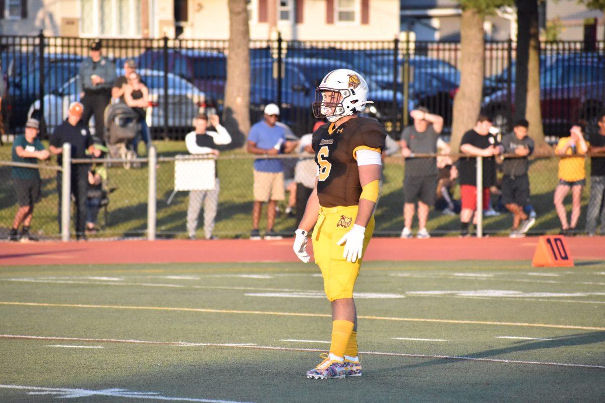 Elijah Rehm gets ready to field a punt against Widener. - Editor in Chief / Miguel Martinez