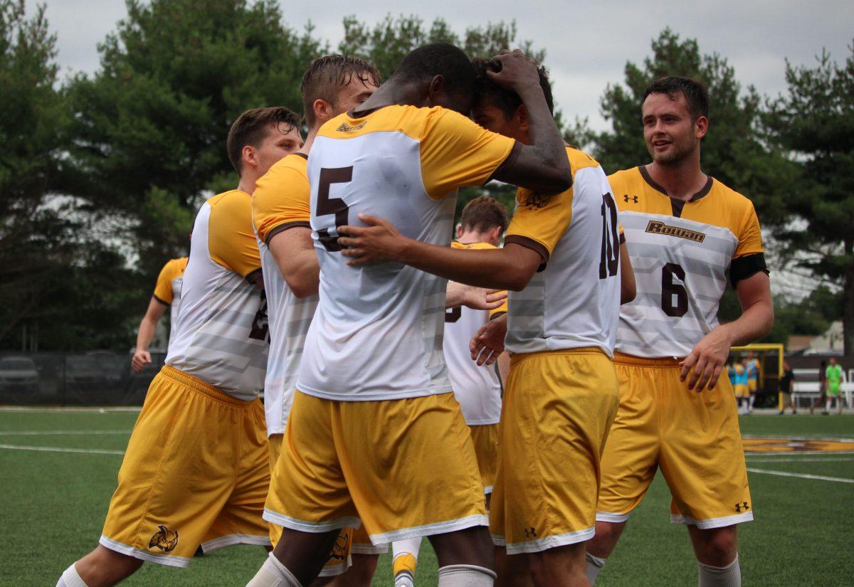 Rowan men's soccer takes on William Paterson in a very close NJAC game on Saturday, September 15, 2018. Photo / Multimedia Editor Miguel Martinez