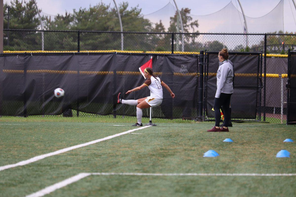 Rowan women's soccer team beats Rutgers-Newark 4-1, in an important NJAC matchup on Saturday, Oct. 13, 2018. Photo/ Jaryd Leady.