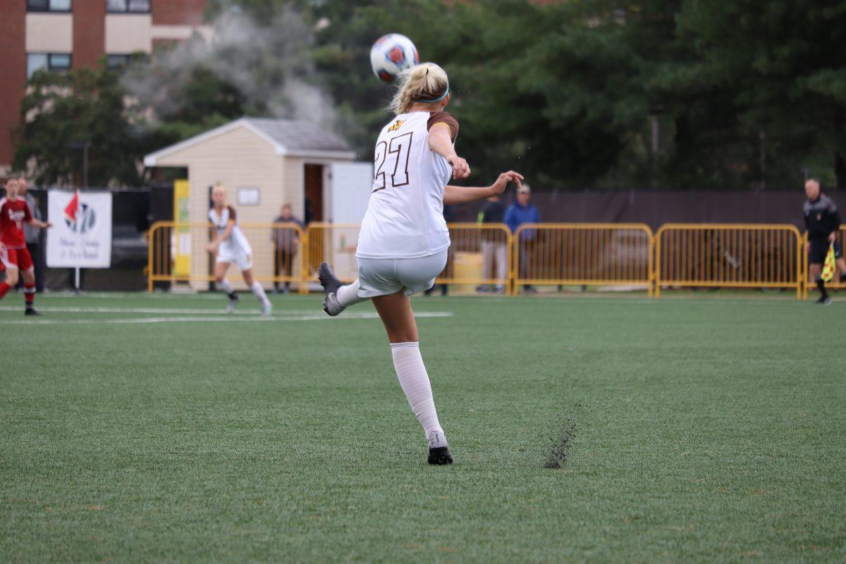 Rowan women's soccer team beats Rutgers-Newark 4-1, in an important NJAC matchup on Saturday, Oct. 13, 2018. Photo/ Jaryd Leady.