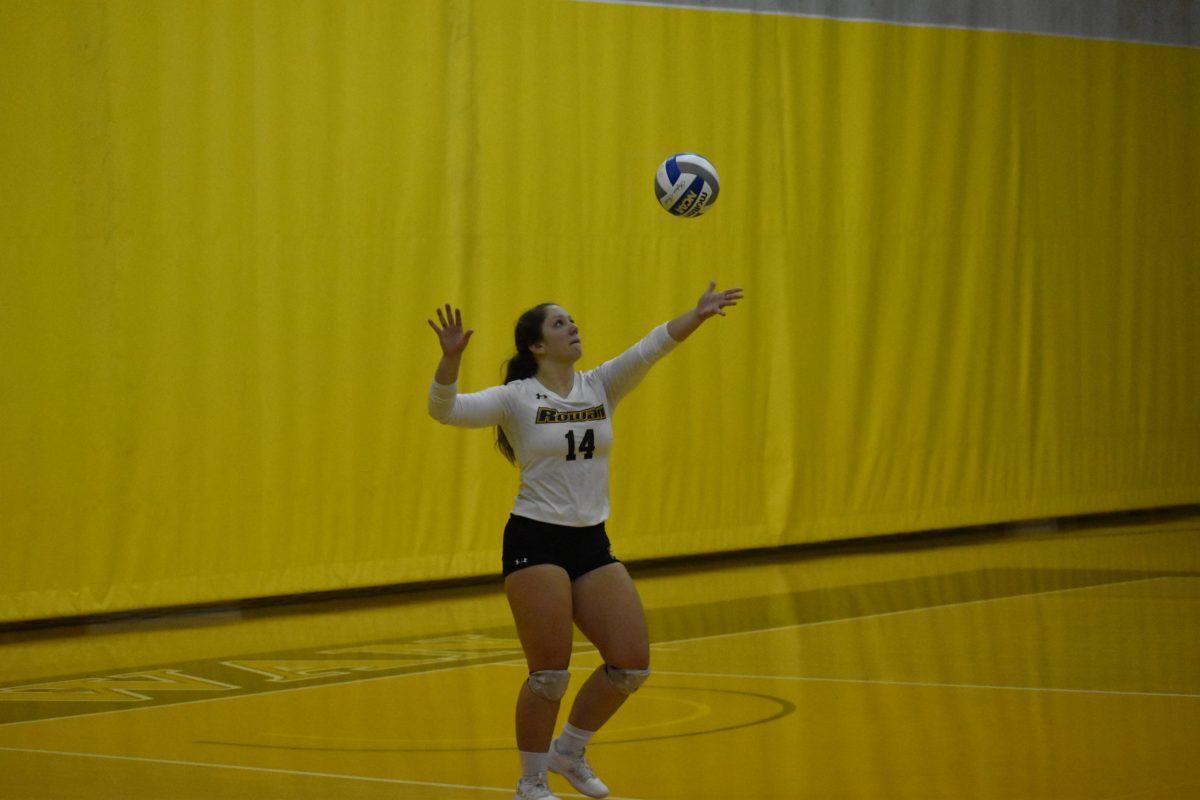 Tori Mock serves the ball during a game last season. Photo / Christian Browne 