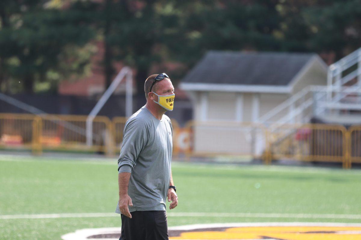 Women's soccer Head Coach Scott Leacott at a practice in October 2020. As of Oct. 5, Rowan athletic teams can start having practices that follow the new COVID-19 guidelines. - Photo / Rowan Athletics 