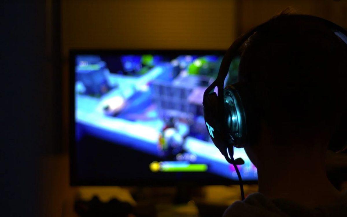 Rowan University's Game Room is hosting the second annual Extra Life Gaming Marathon virtually, in collaboration with the Gaming Club and Rowan Honors Extra Life Organization. - Photo via Pixabay.com