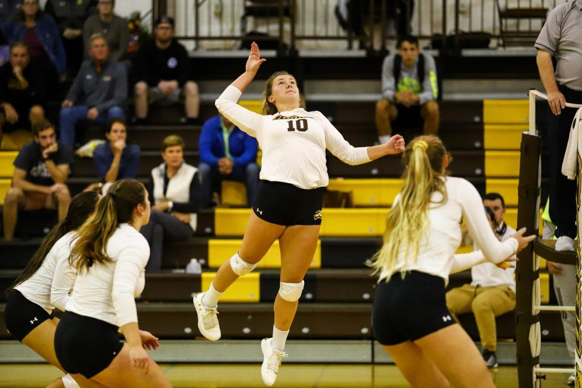 Rowan's Natalie Ogden going for a kill during a game. Ogden played in all games this past weekend, recording 23 kills in Rowan's 2-3 loss against Gettysberg. - Photo / Rowan Athletics