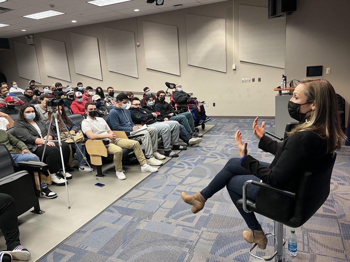 Kate Scott discusses her career as a woman in sports broadcasting during the first "Pizza With the Pros" event of the Spring semester. - Photo via @RowanSportsCAM on Twitter