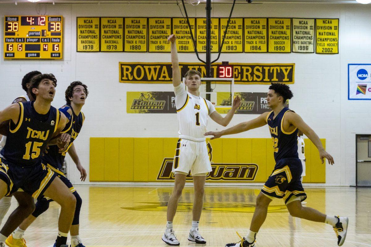 Andrew Seager following threw his free throw. Seager had 14 points in Rowan's Monday night victory over William Paterson. Wednesday, Jan. 19, 2022. - Multimedia Editor / Lee Kotzen