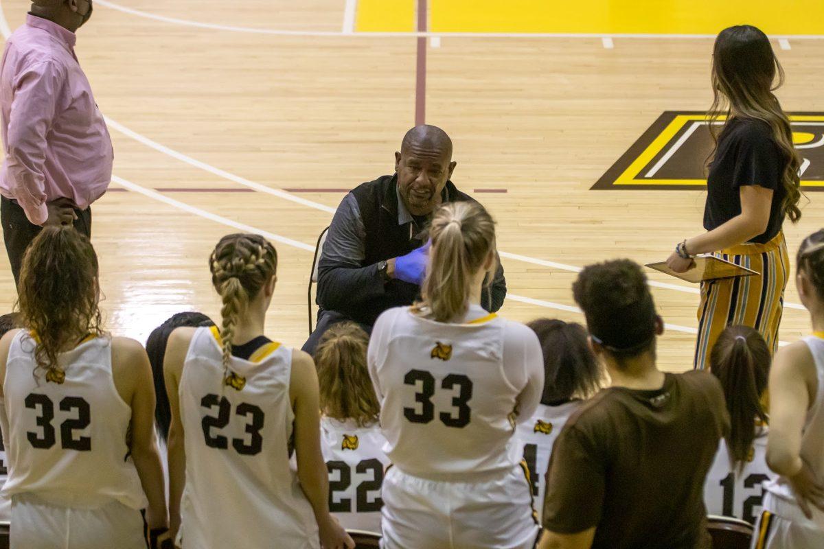 Head Coach Demetrius Poles talking to his team during the Quarterfinals of the NJAC tournament. Poles and his team would be eliminated from the tournament on Thursday night after dropping their Semifinals game to NJCU. Tuesday, Feb. 22, 2022. - Multimedia Editor / Lee Kotzen