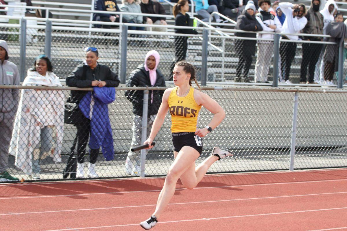 Nicole Notarianni during a relay race earlier this season. Notarianni had a season best performance this past weekend. Saturday, March 26, 2022. - Multimedia Editor / Lee Kotzen