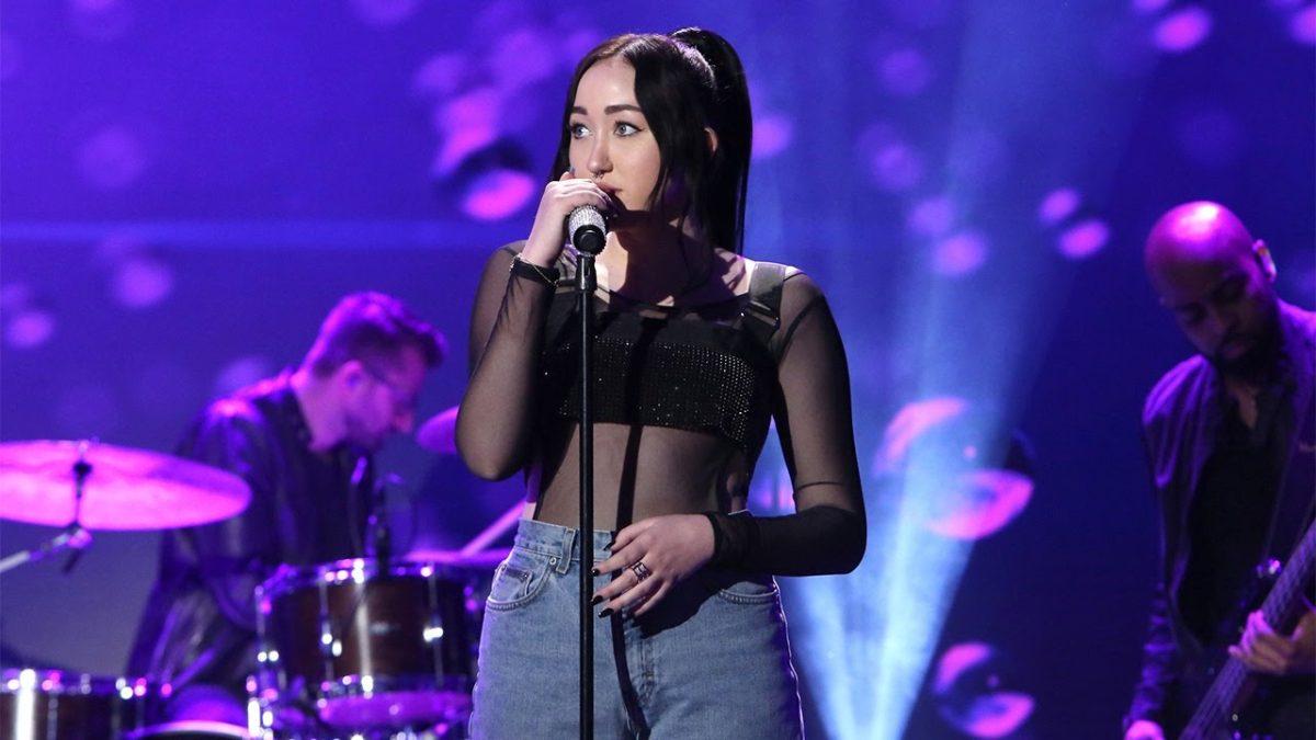 Noah Cyrus performs "Make Me Cry." / Photio via TheEllenShow on YouTube