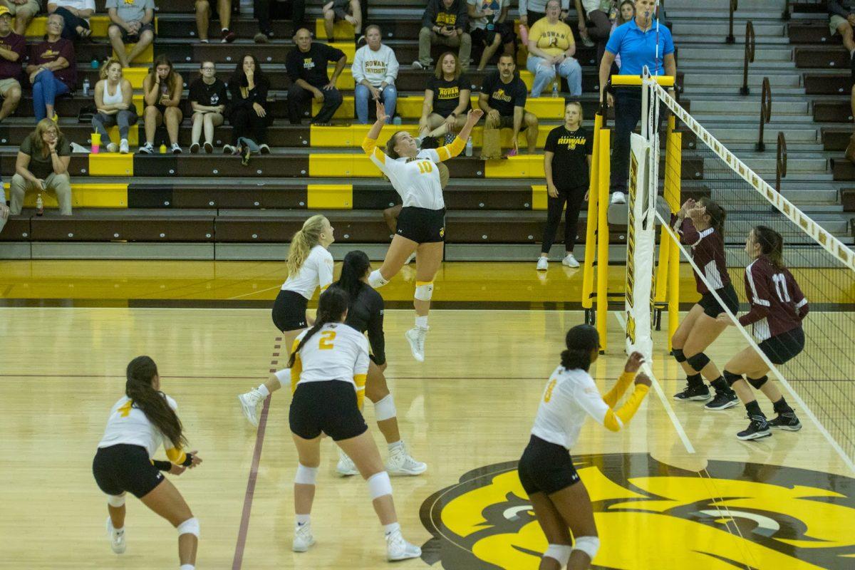 Natalie Ogden goes for the kill. Ogden led the tournament in kills with 34. Saturday, Sept. 10, 2022. - Multimedia Editor / Lee Kotzen