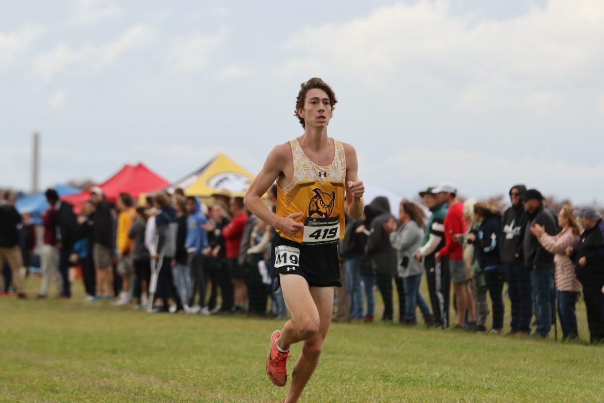 Noah Cziryak crosses the finish line. Cziryak is gearing up to compete in his second ever Border Battle. Saturday, Nov. 13, 2021. - Multimedia Editor / Lee Kotzen