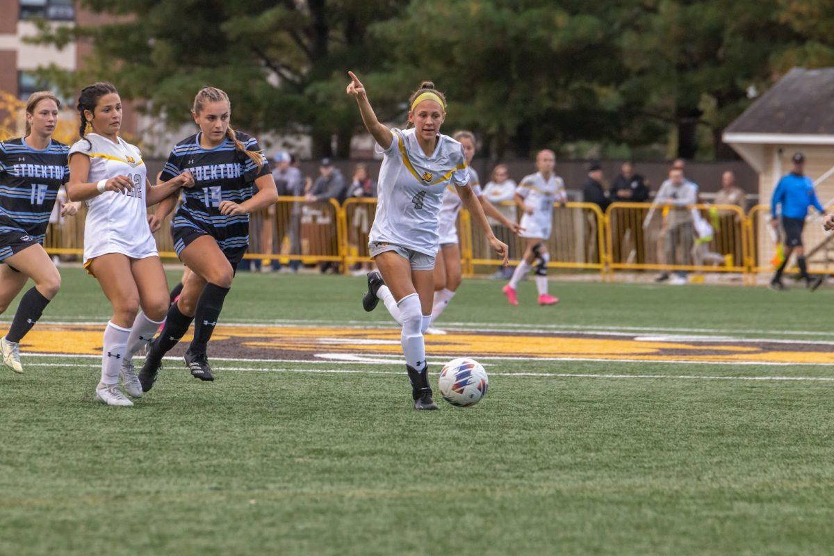 Nina Carlson takes the ball up field. Carlson is one of the two seniors leading the Profs into the playoffs. Wednesday, Oct. 26, 2022. - Staff Photographer / Lee Kotzen