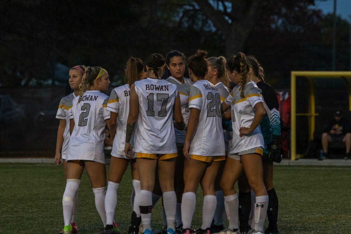 Rowan women's soccer huddles up. The team's season ended this past weekend. Wednesday, Nov. 2, 2022. - Multimedia Editor / Lee Kotzen