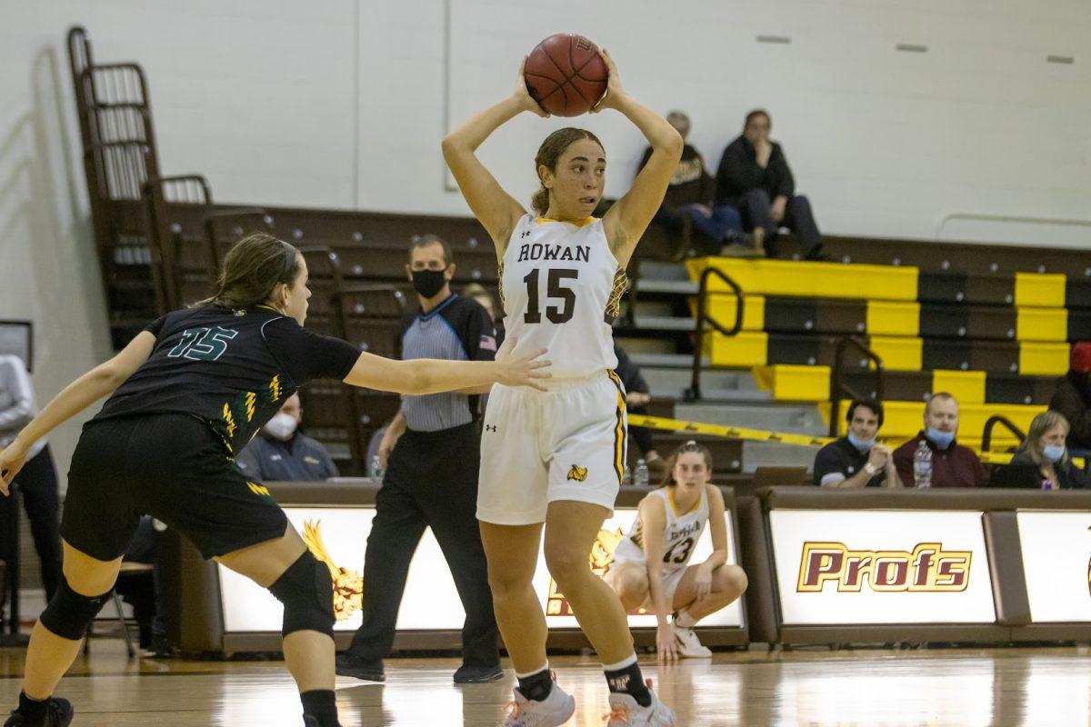 Dakota Adams controls the ball. Adams recorded a career-high 19 rebounds against Penn State Berks. Thursday, Feb. 24, 2022. - Multimedia Editor / Lee Kotzen