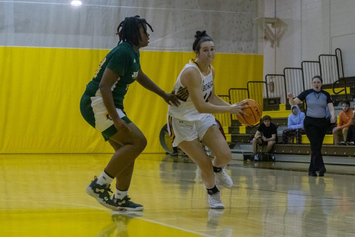 Danielle McCurdy drives to the basket. McCurdy scored a career high 13 points against Kean. Wednesday, Jan. 4, 2023. - Multimedia Editor / Lee Kotzen