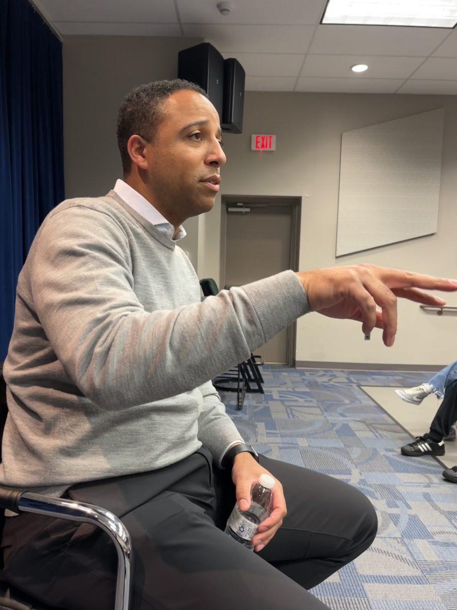 Phillies VP of baseball communications speaking to students in Bozorth Hall. - Photo via @rowansportscam on Twitter