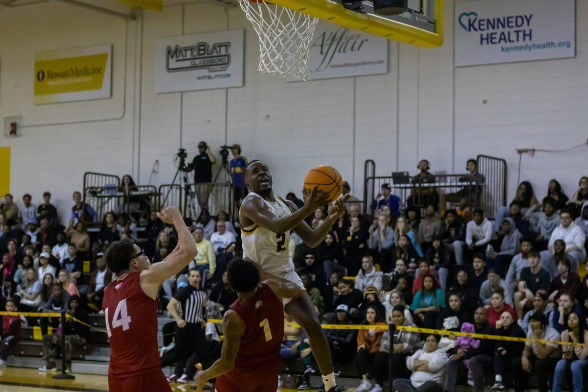 Marcellus Ross goes up for a layup. Ross helped lead the way for the Profs against TCNJ in the NJAC Semifinals. Wednesday, Feb. 15, 2023. - Multimedia Editor / Lee Kotzen 