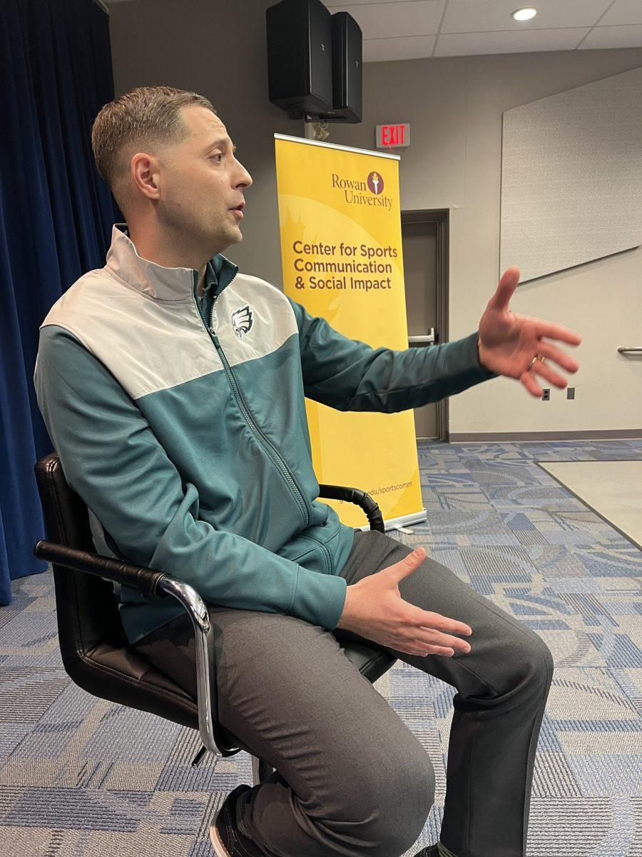 "I thoroughly enjoyed speaking to a great group of students who were engaged, thoughtful with their questions, and genuinely interested in the sports industry." - Photo via @rowansportscam on Twitter