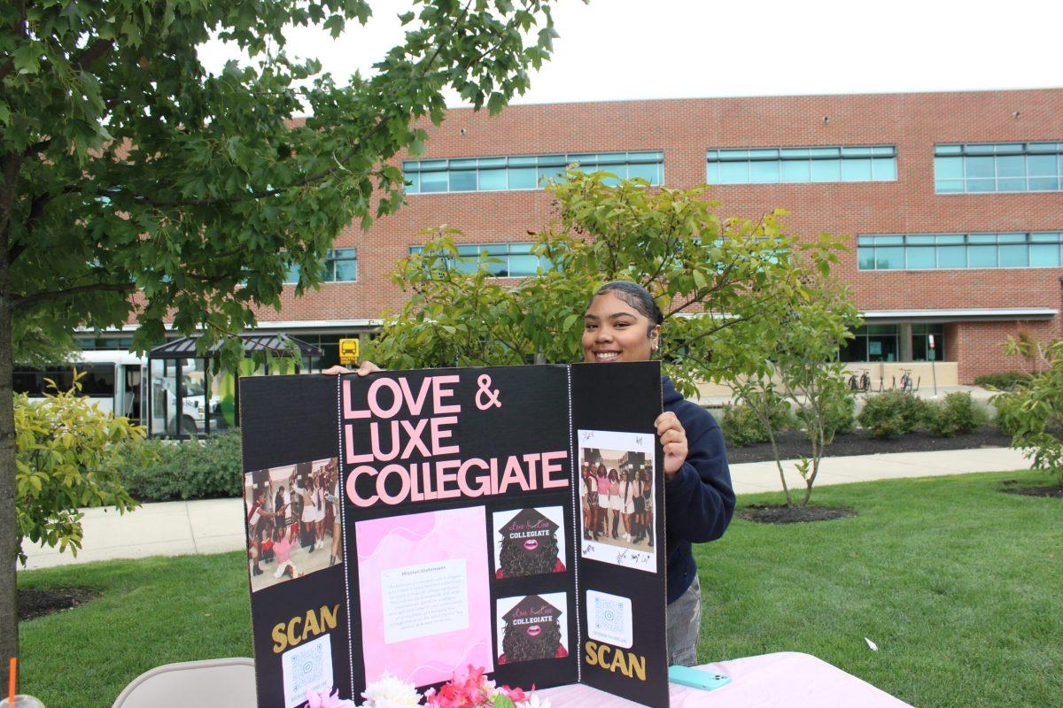 Aniyah Blount tables for Love & Luxe Collegiate. - Staff Writer / Maryela Gallardo