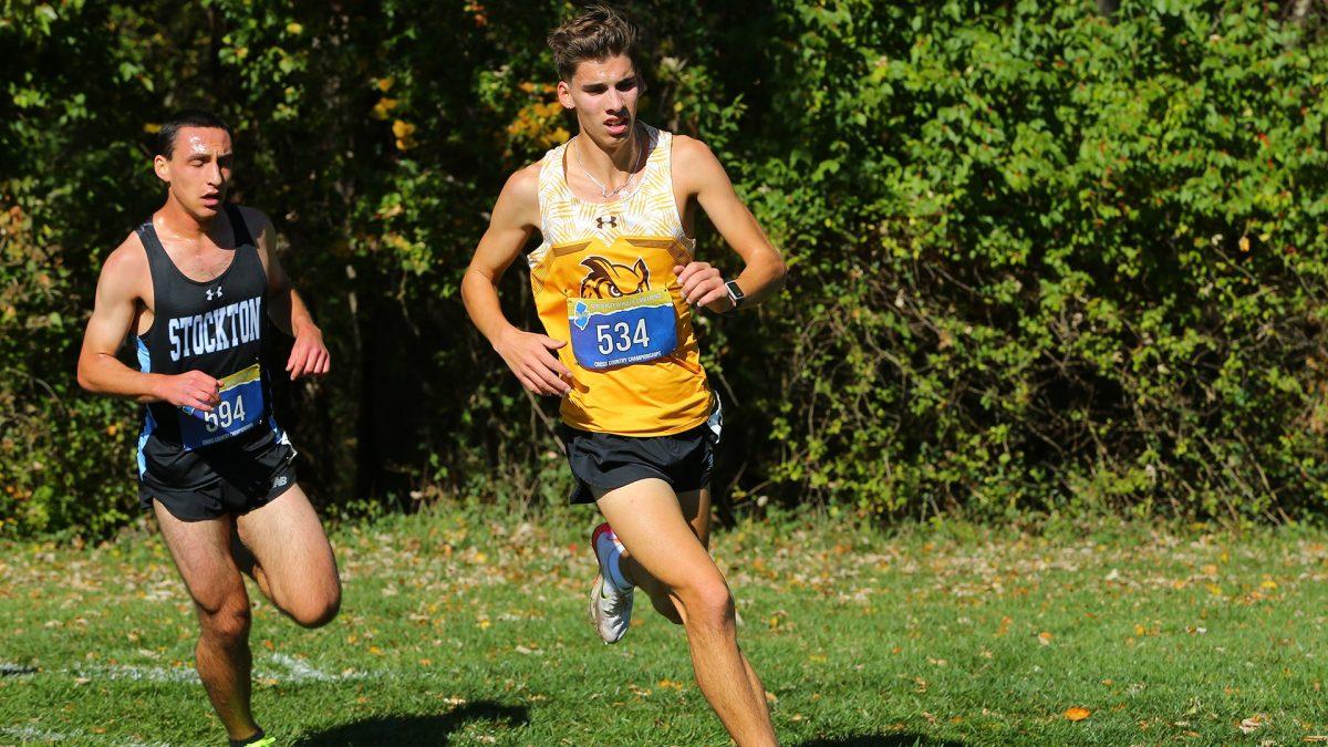 Caleb Clevenger runs in a race. Clevenger placed 116th out of over 400 runners at the Lehigh Paul Short Run on Saturday, Sept. 30. - Photo via Rowan Athletics