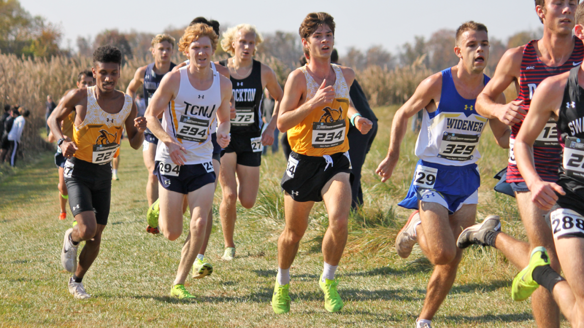 Jacob Riley races in the NCAA DIII Metro Region Championship. Riley finished fourth overall in the meet and will race in the NCAA DIII Championships on Saturday, Nov. 18. - Photo via Rowan Athletics