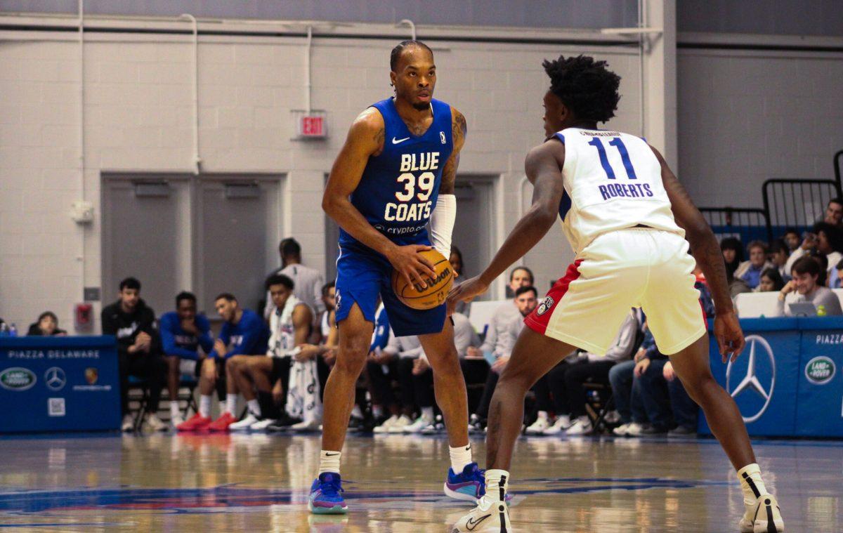 Javonte Smart looks to attack the defense. Smart posted a double-double in the victory over the Knicks. - Friday, Dec. 15, 2023. - Photo via Payton Tuorto