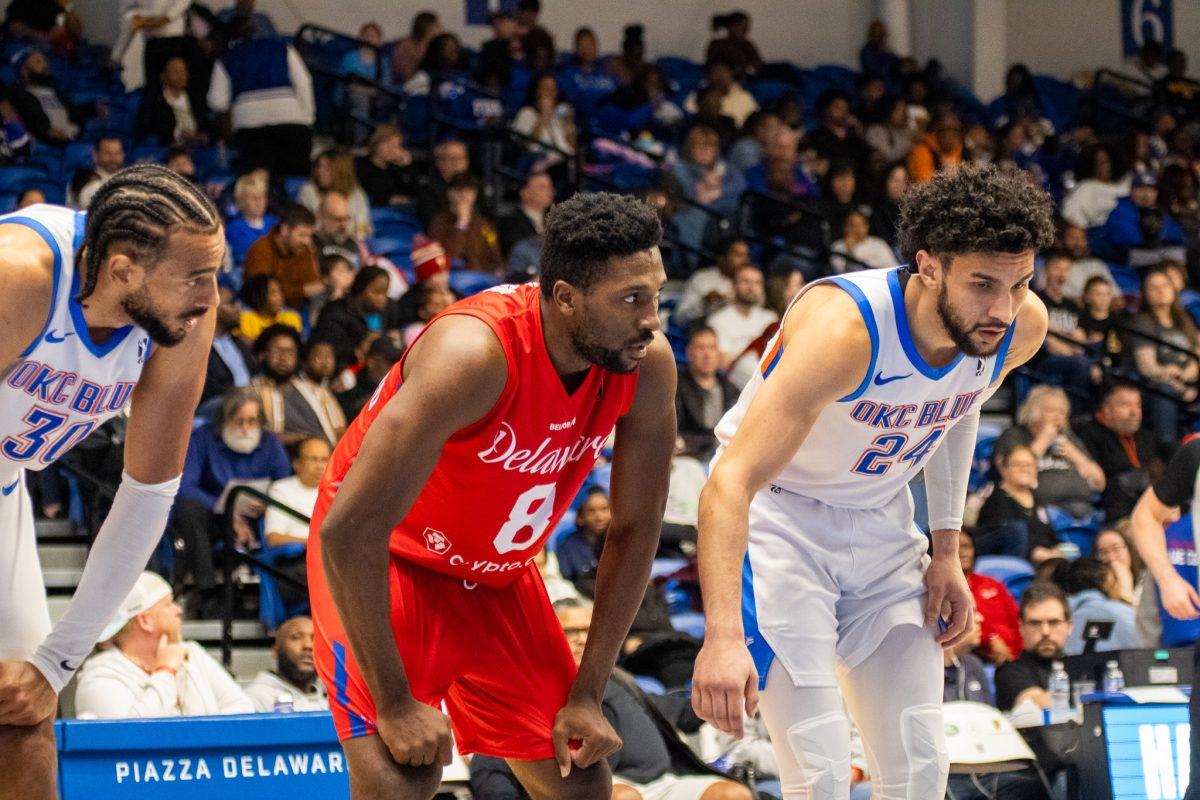 Aminu Mohammed gets ready to secure a rebound. The Blue Coats were out-rebounded 59-32 in the loss to the Blue. - Saturday, March 30, 2024. - Photo via Payton Tuorto