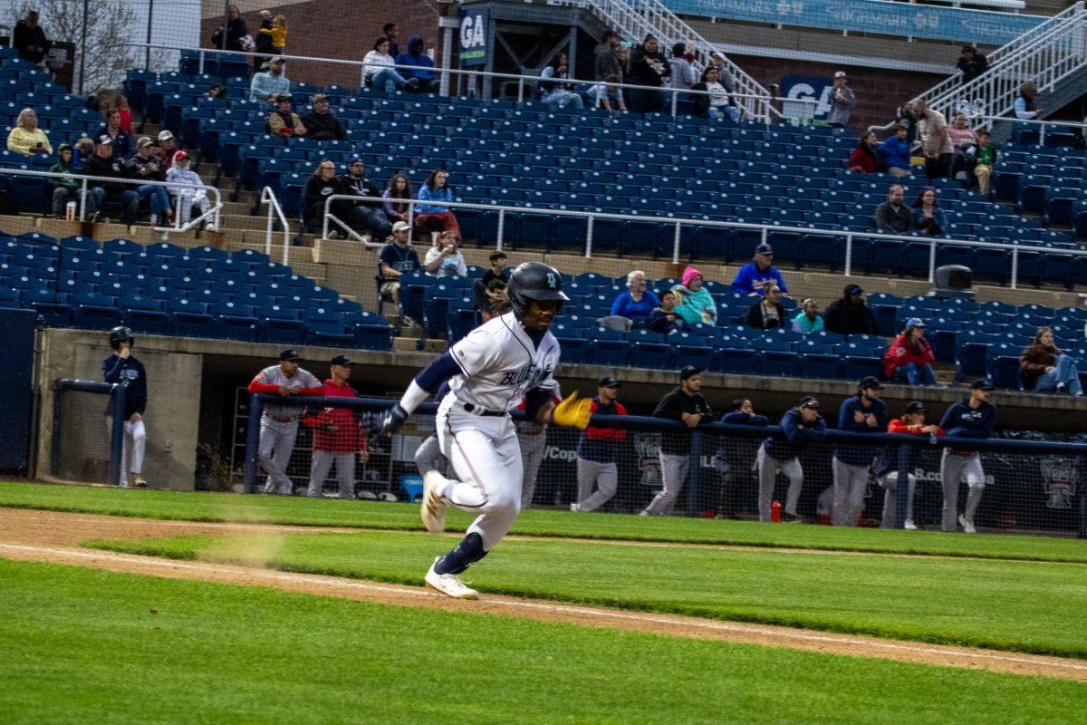 Johnathon Thomas sprints down the first base line. Thomas recorded 3 RBI in the comeback win. - Wednesday, April 17, 2024 / Photo via Payton Tuorto