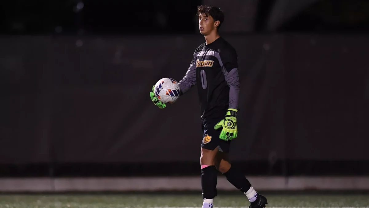 Dylan Aportela in goal. Aportela recorded the shutout against Haverford. - Photo via Rowan Athletics