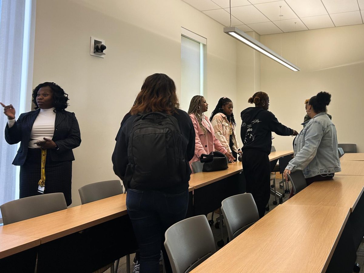 Students, faculty, and staff at Rowan meet and greet at an event hosted by Black@Rowan. - Web Editor / Maryela Gallardo