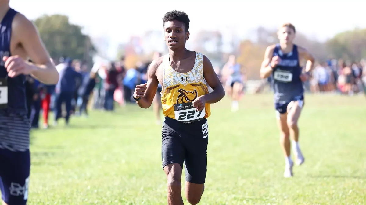 Joshua Cason approaches the finish line. The senior produced a ninth-place finish in the championship run at the Border Battle. - Photo via Rowan Athletics