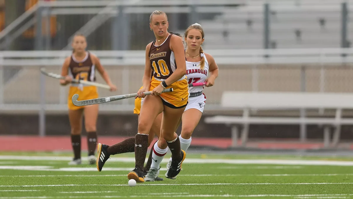 Lily Bataloni drives towards the cage. The sophomore scored the Profs' only goal against Messiah. - Photo via Rowan Athletics