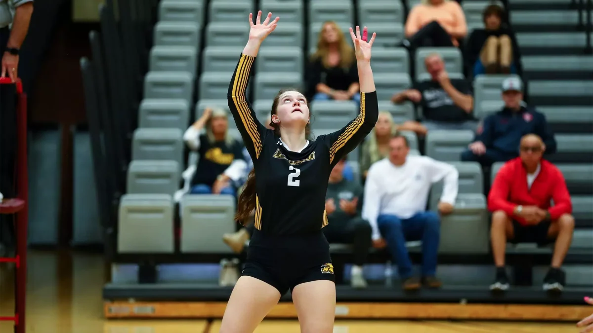 Brooke Adams sets up her teammate. The senior totaled 49 of the Profs' 54 assists in the quarterfinals against Kean. - Photo via Rowan Athletics