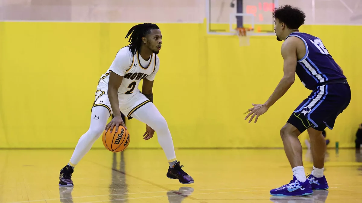 Taz Cantey makes a move. The junior scored a team-high 17 points against TCNJ. - Photo via Rowan Athletics