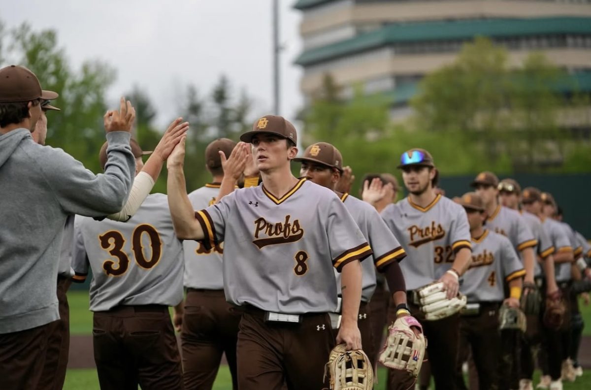 Rowan baseball celebrates their win over TCNJ. They will now move on to face Rutgers-Camden on Wednesday, May 6. - Staff Photographer / Kaeden Murphy