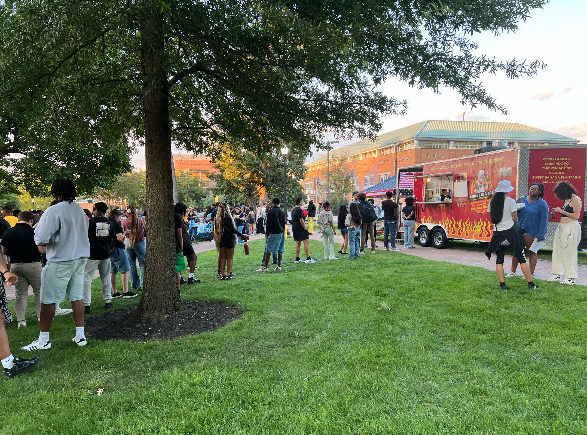 Student line up at a food truck at Cultural Fest (Opinion Editor / Lily Miller)