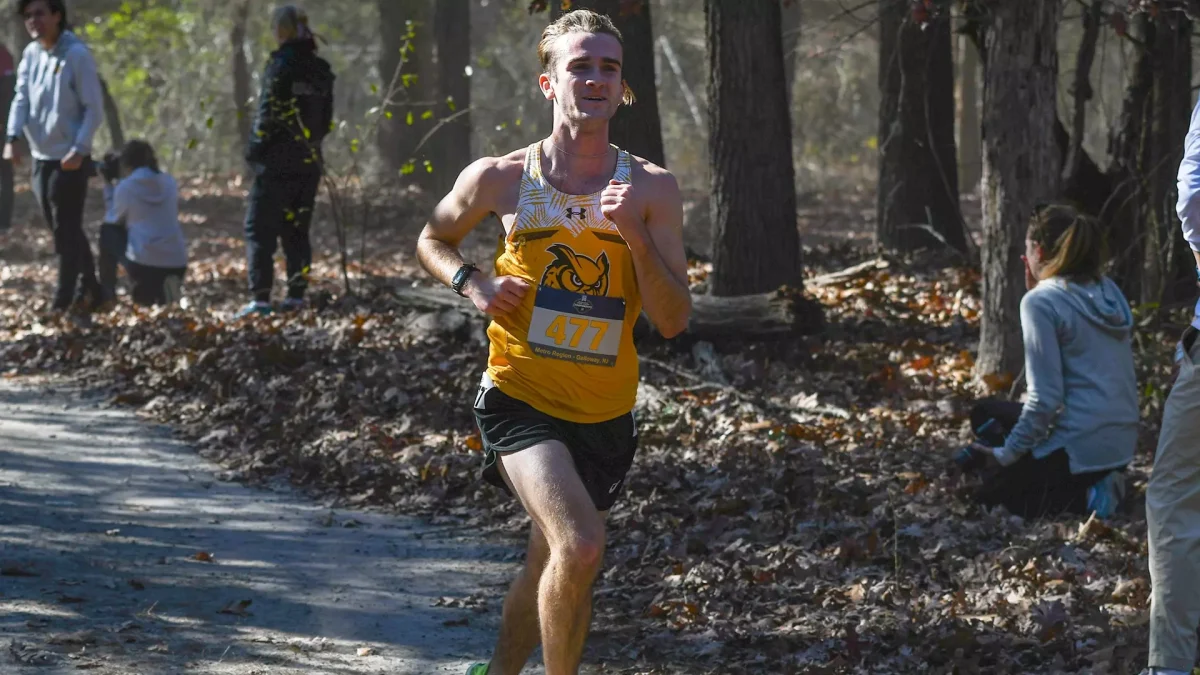 Colin Patterson competes in a race. Patterson finished sixth at the Osprey Open. (Rowan Athletics)