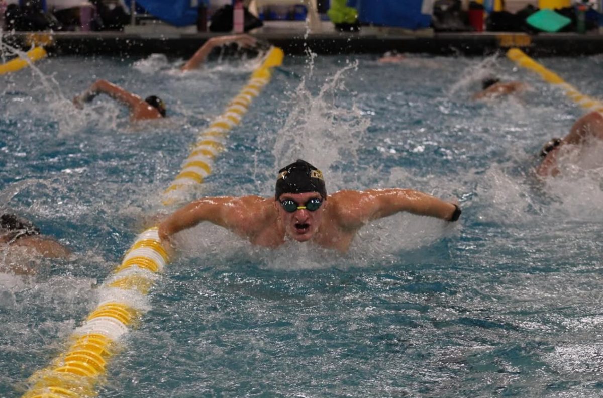 Rowan men's swimming practices at the Tony Lisa Natatorium. Glassboro, N.J. Friday, Oct. 3, 2025. (Melanie Barahona)