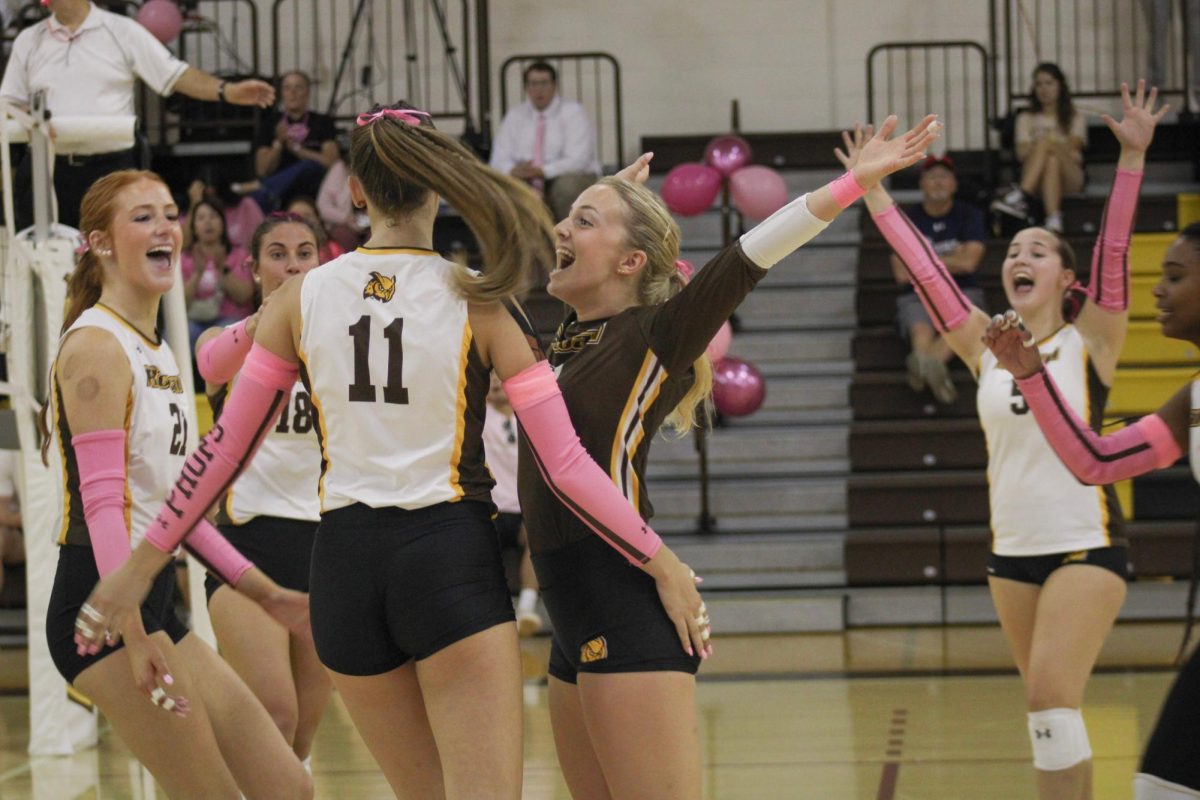 The team celebrates scoring a point during their match facing DeSales. Glassboro, N.J. Saturday, Oct. 4, 2025 (Contributor / Melanie Barahona)