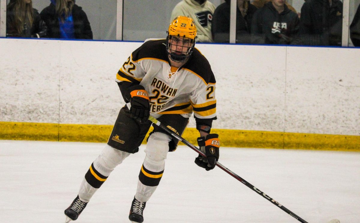 Junior defenseman Jon Chromcik skates on the ice. (Sports Photographer / Antonette Dietz)