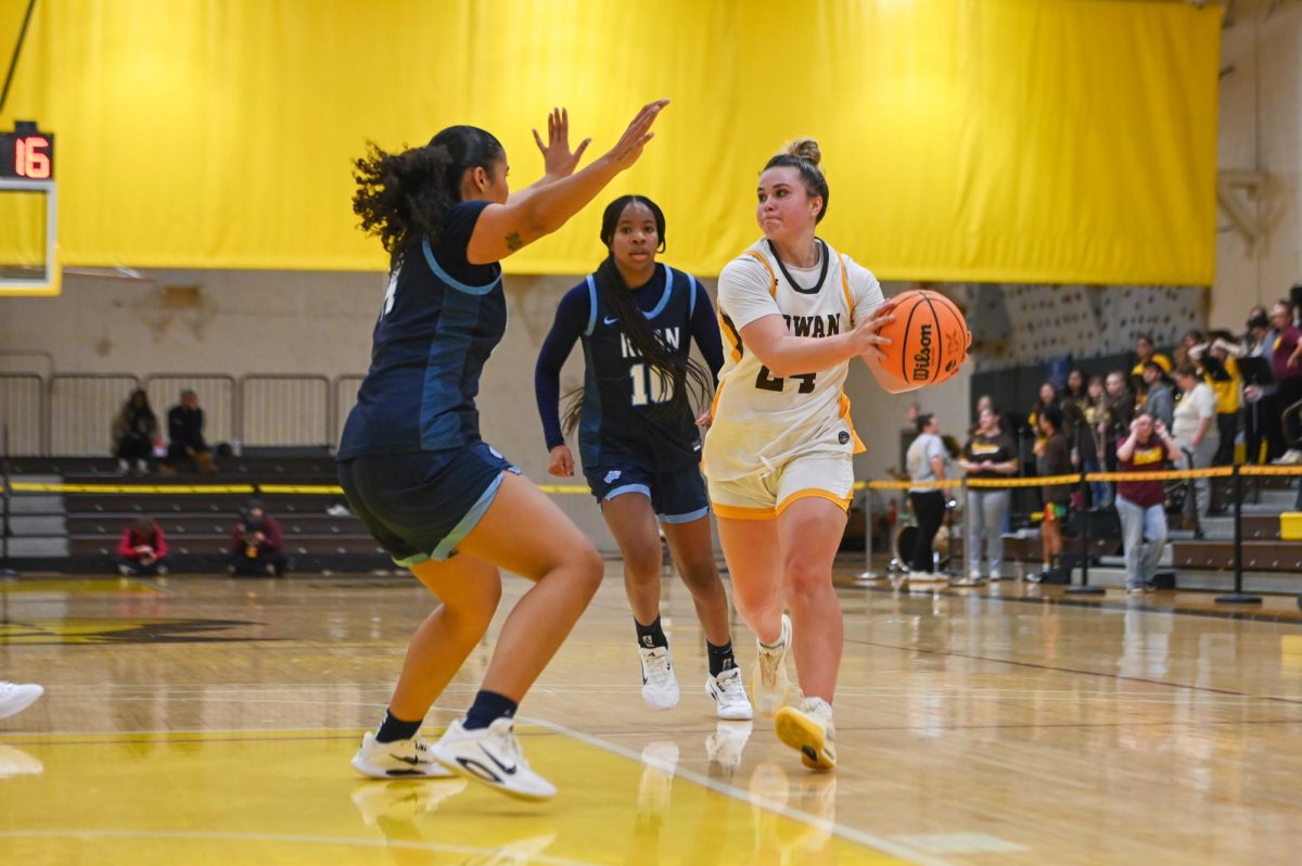 Megan Donelson looks to pass the ball. Donelson finished with a season-high 17 points against Stockton. (Sports Photographer / Trevor Miceli)