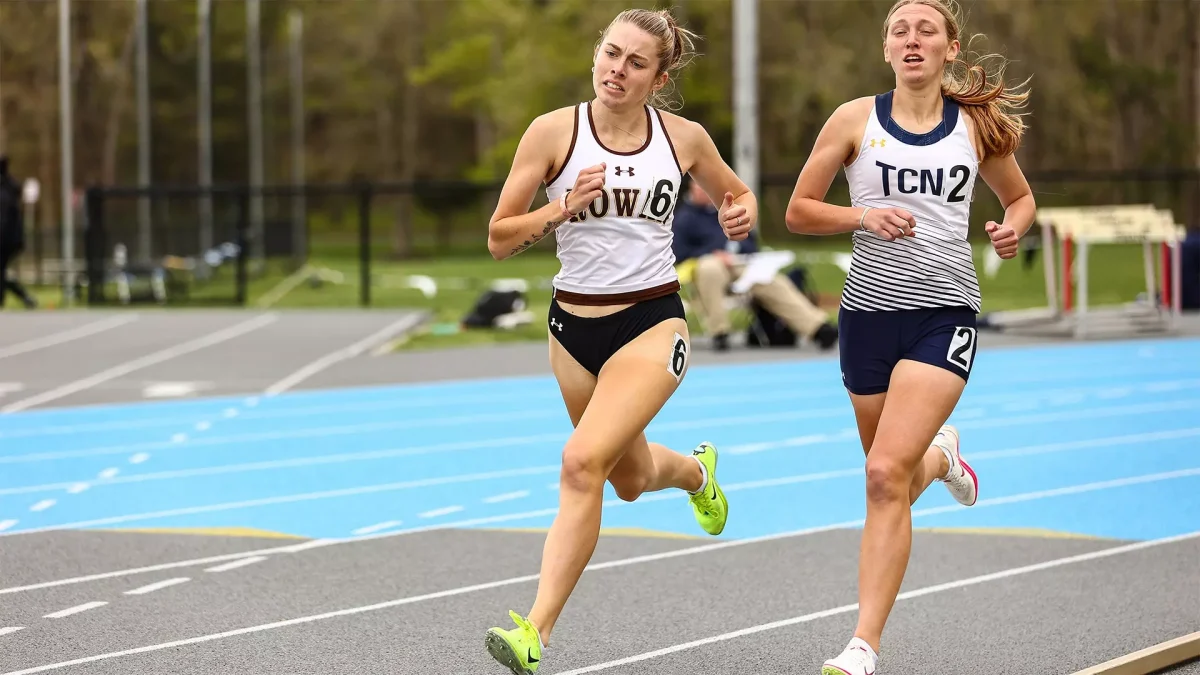 Ally Wernik running. Wernik holds the No. 8 time in the NJAC in the 800 meter. (Rowan Athletics)