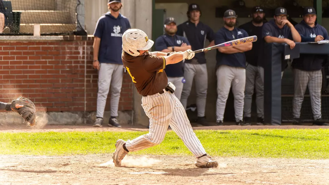 Early offense, grand finish, sends Rowan baseball past Southern Maine and into NCAA Regional Final